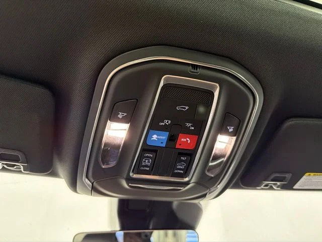 New 2026 White Jeep Altitude image 24