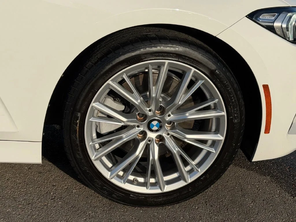 Used 2023 Alpine White BMW 330i image 9