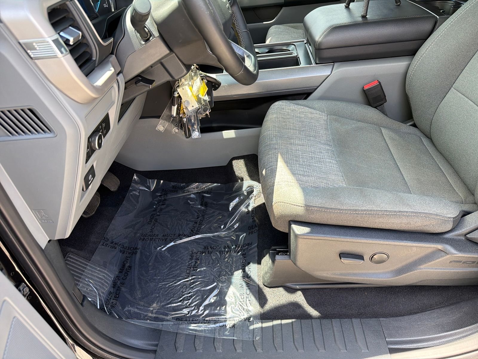 Used 2023 Black Ford XLT image 21