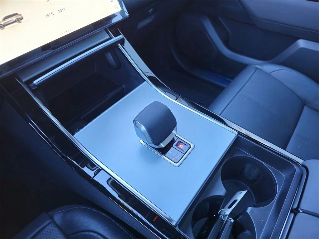 New 2025 Varesine Blue LAND ROVER S image 16