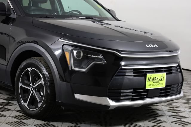 Used 2023 Black Kia EX image 41