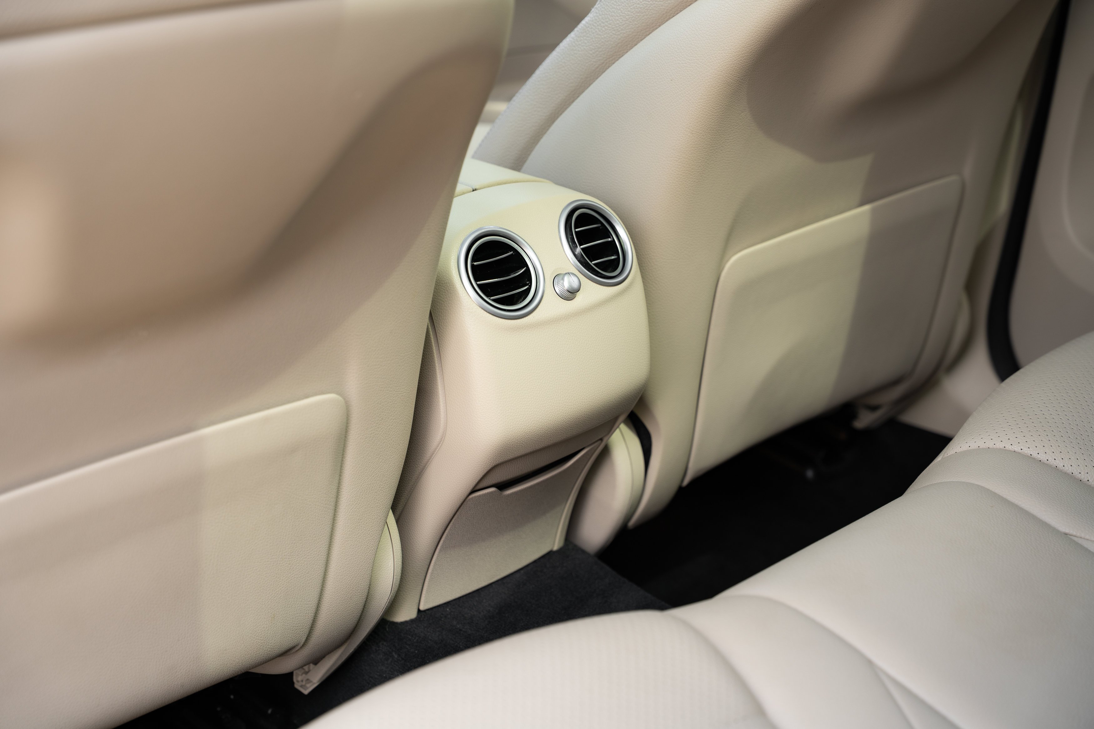 Used 2020 Lunar Blue Metallic Mercedes-Benz GLC 300 image 22