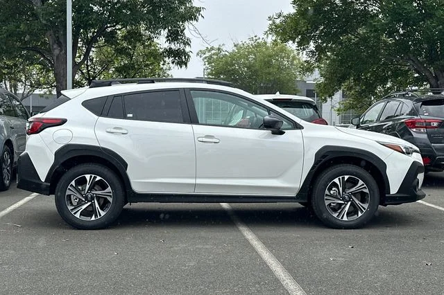 New 2026 CRYSTAL WHITE PEARL Subaru Premium image 3