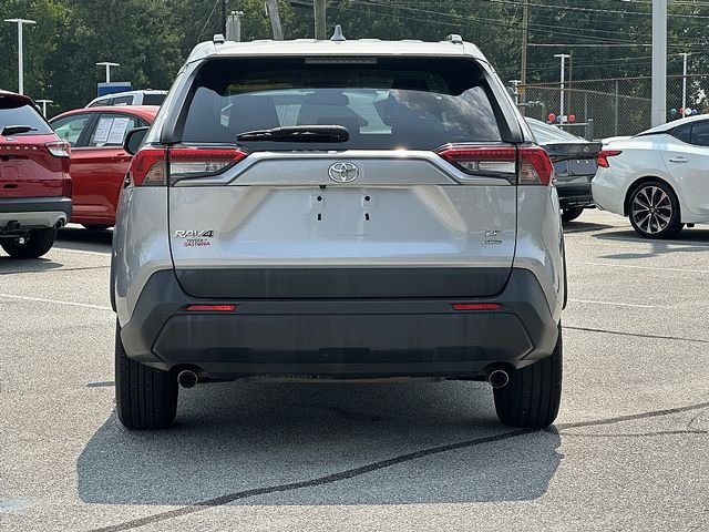 Used 2020 Silver Toyota LE image 7