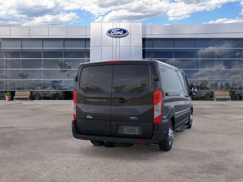 New 2025 Agate Black Metallic Ford  image 36