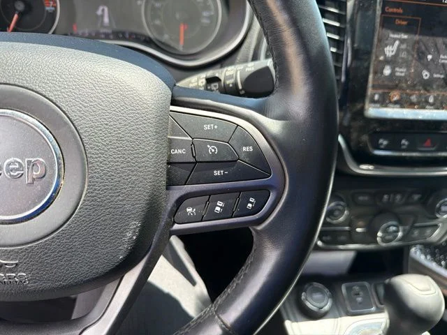 Used 2019 Red Jeep Limited image 20