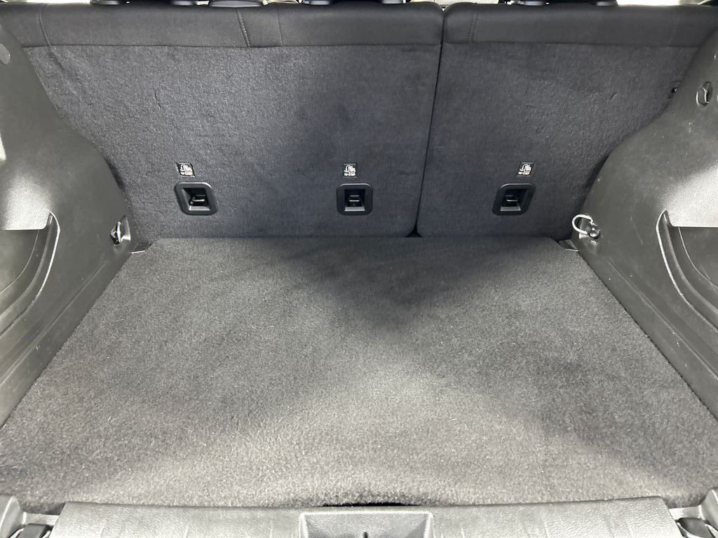 Used 2023 Black Jeep Latitude image 19