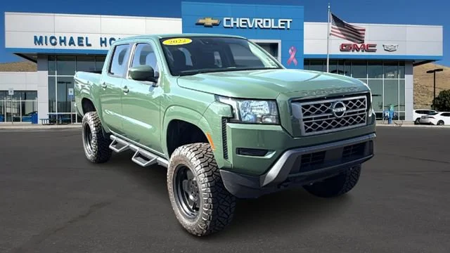 2022 Nissan Frontier SV Crew Cab 4X4 SWB's photo