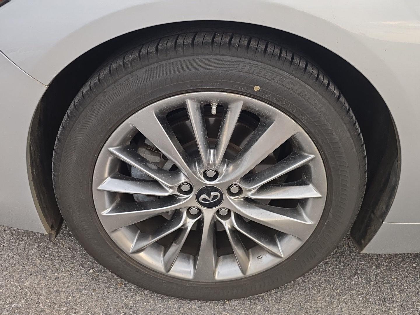 Used 2019 Liquid Platinum INFINITI 3.0t LUXE image 18
