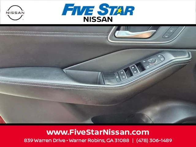 Used 2021 Red Nissan SL image 28