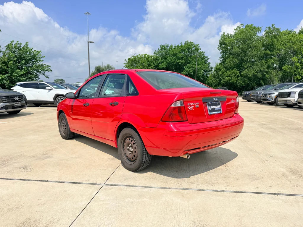 Used 2006 Infra-Red Clearcoat Ford SE image 8