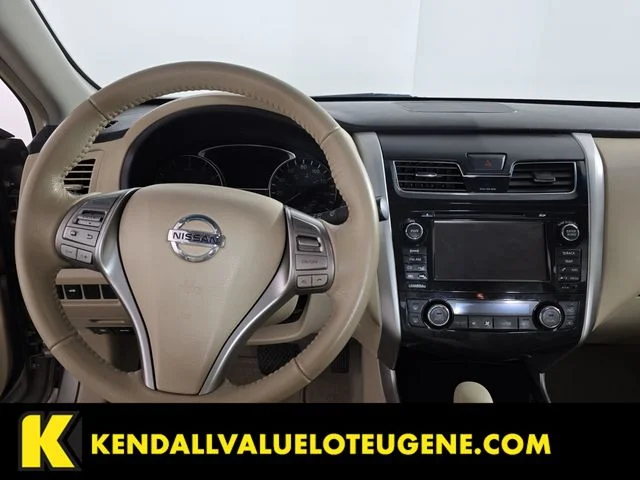 Used 2013 Beige Nissan 2.5 SV image 11