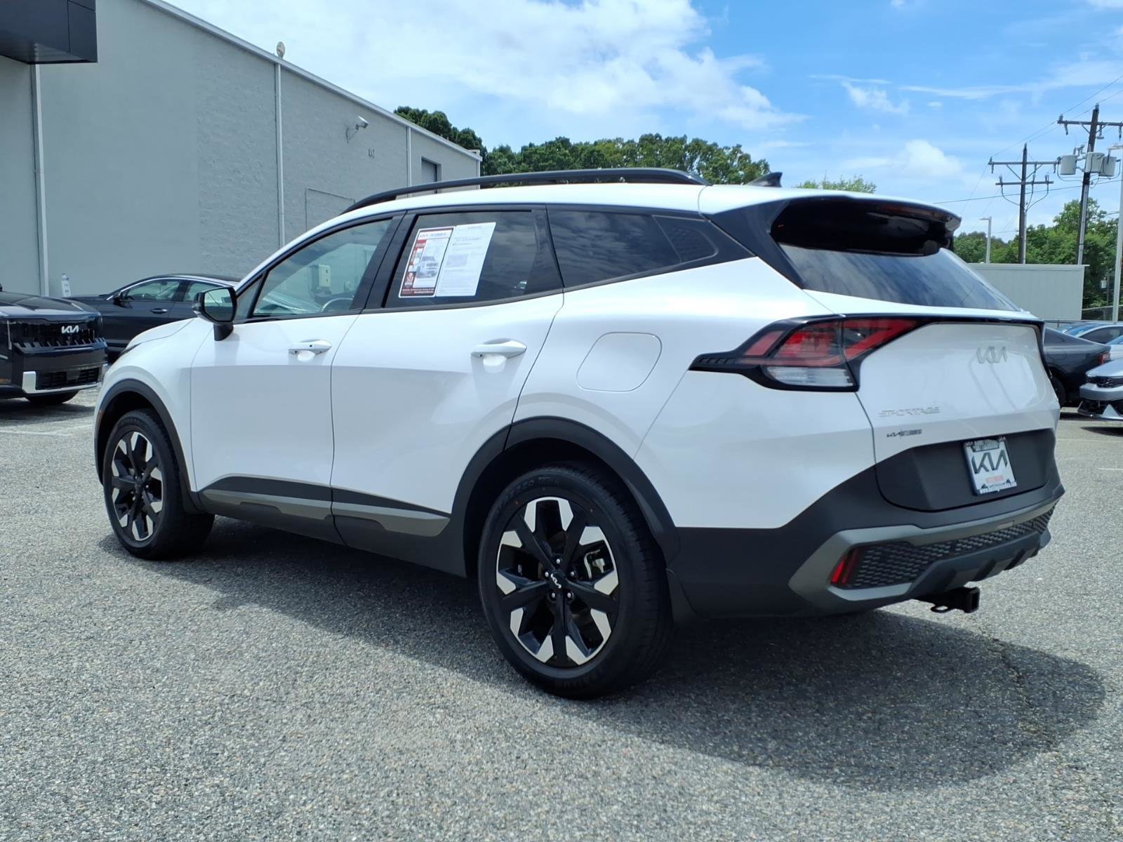 Used 2023 Glacial White Pearl Kia X-Line image 21