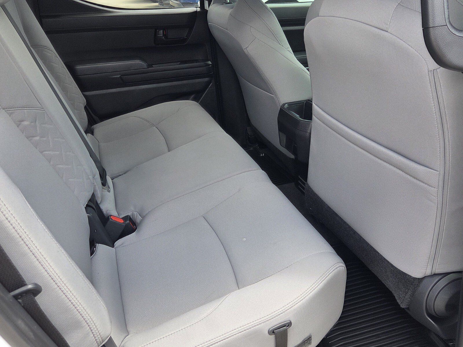 Used 2025 Ice Cap Toyota SR5 image 9