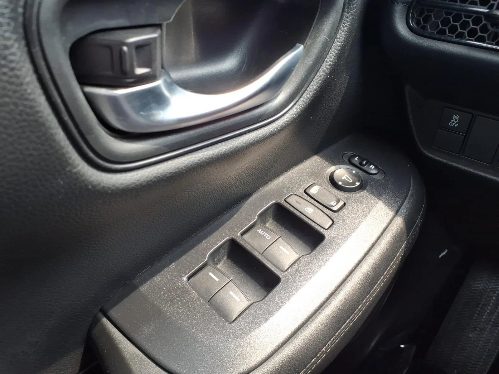 2024 Honda HR-V LX - Photo 19