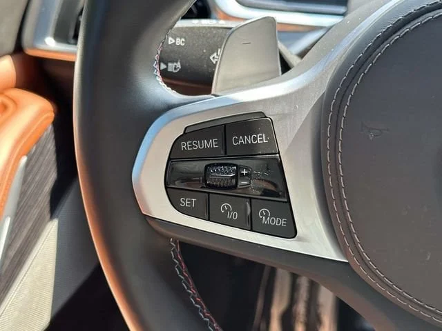 Certified Used 2025 Mineral White BMW M60i image 33