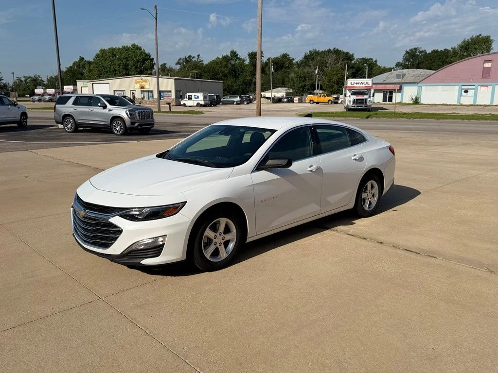 Used 2023 White Chevrolet LS image 8