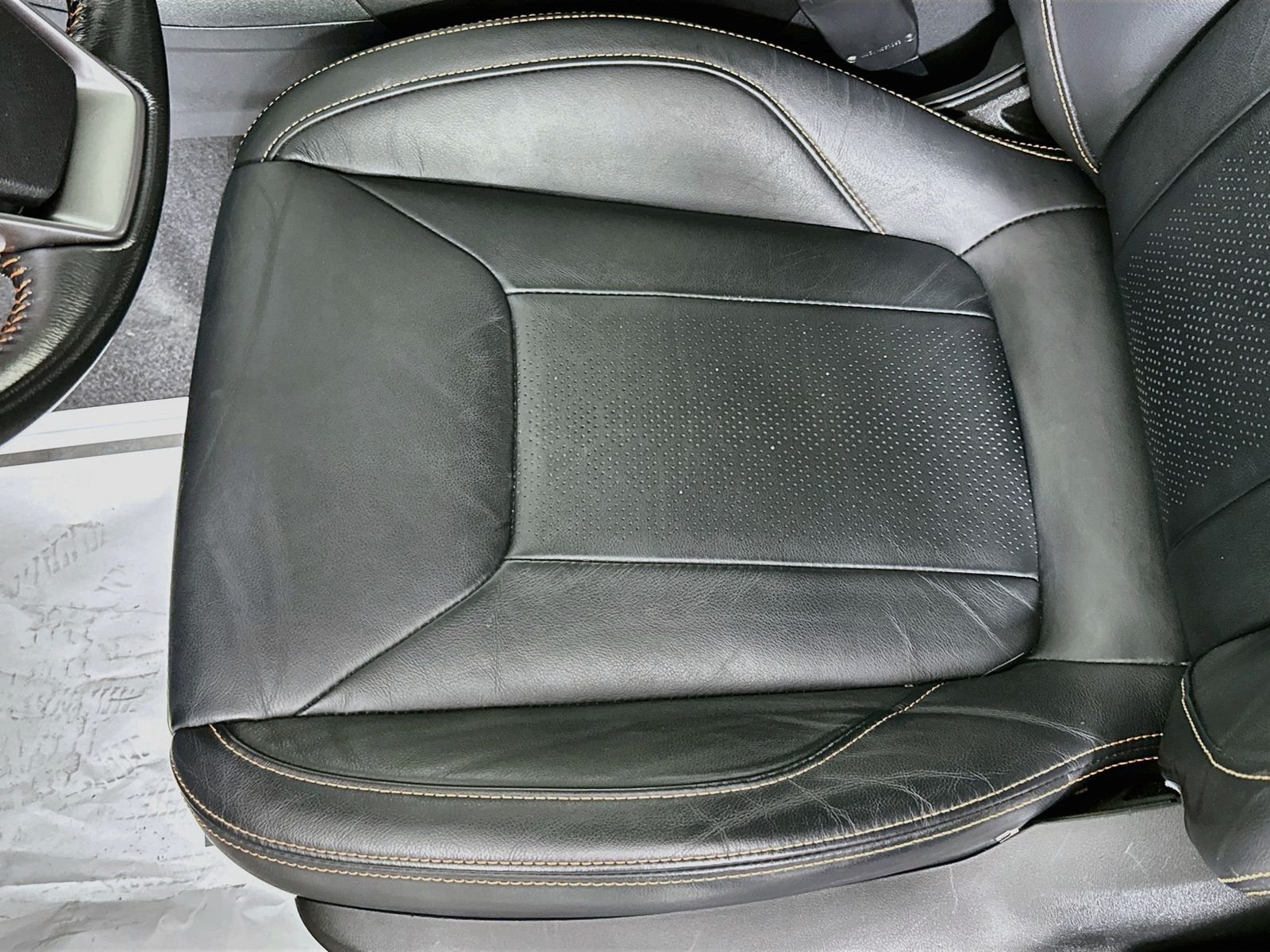 Used 2019 Crystal White Pearl Subaru 2.0i Limited image 20