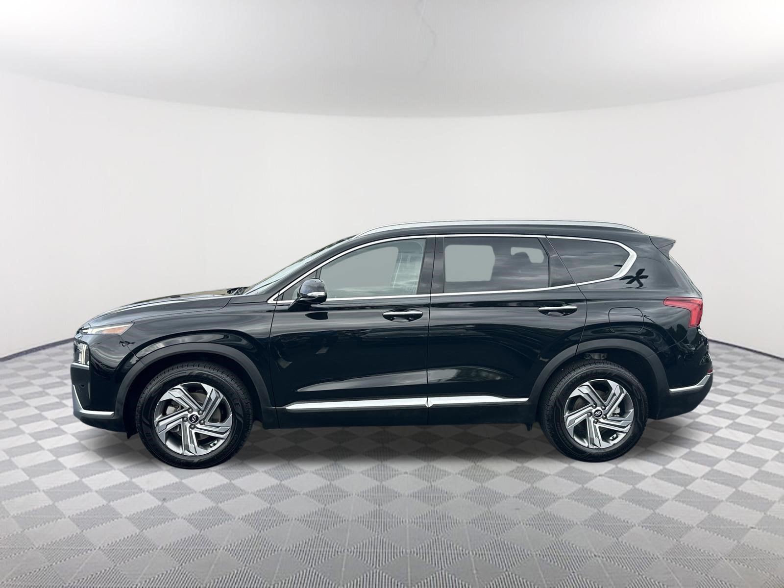 Used 2022 Twilight Black Hyundai SEL image 8