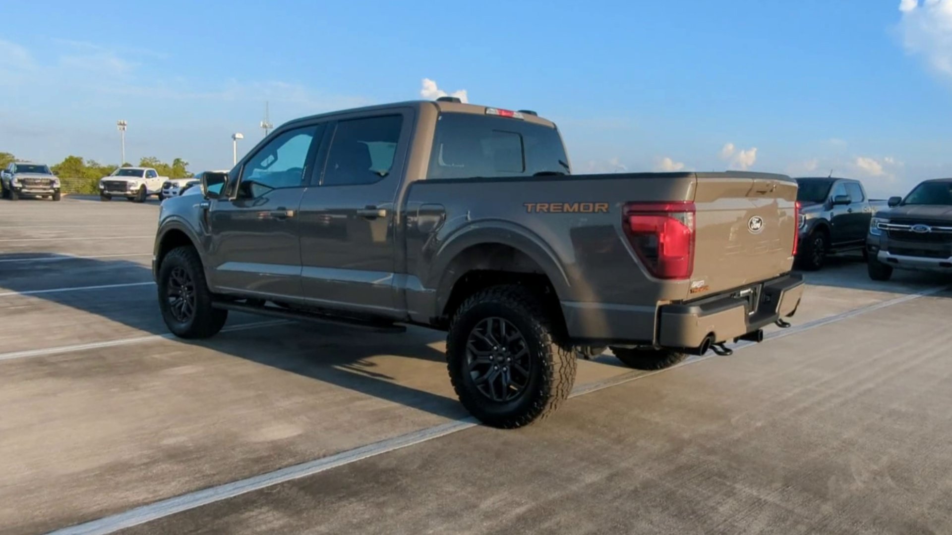 New 2026 Marsh Gray Ford Tremor® image 32