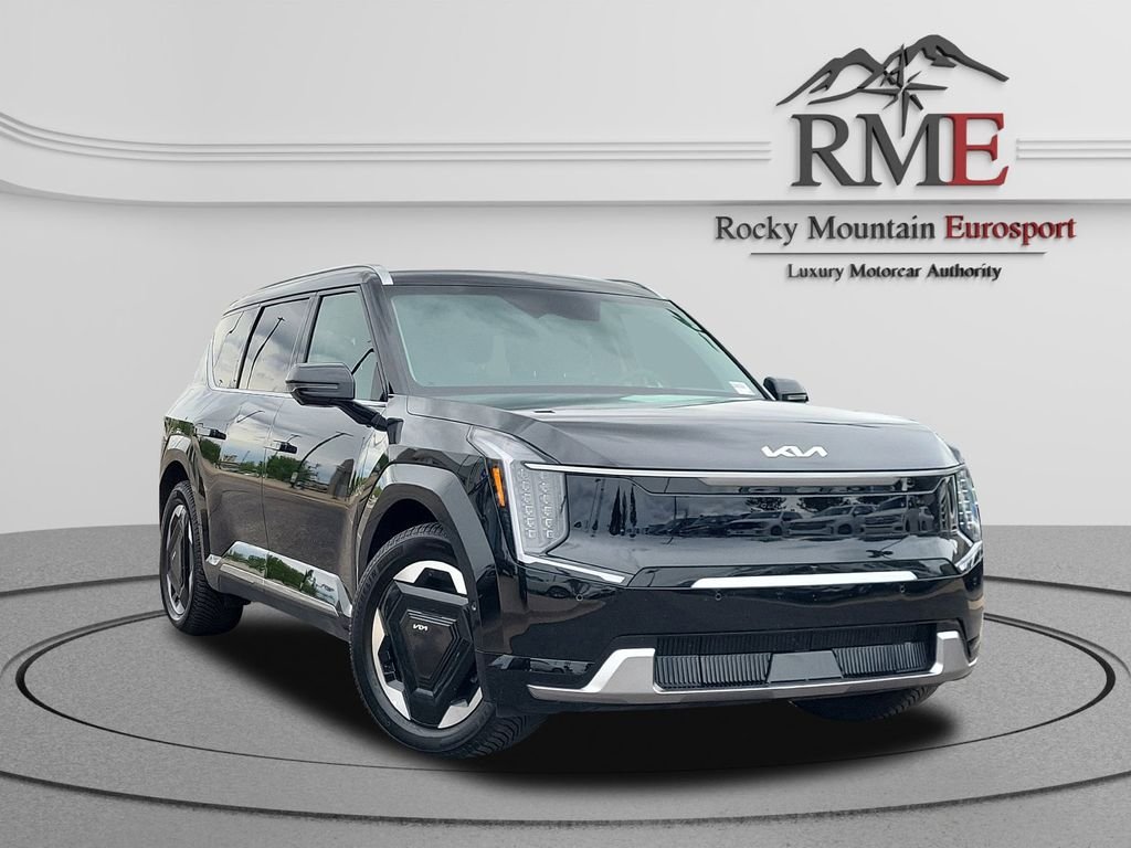 2025 Kia EV9 Land AWD's photo