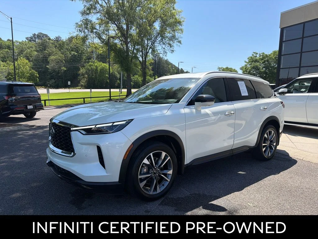 Certified Used 2023 Majestic White INFINITI LUXE image 45