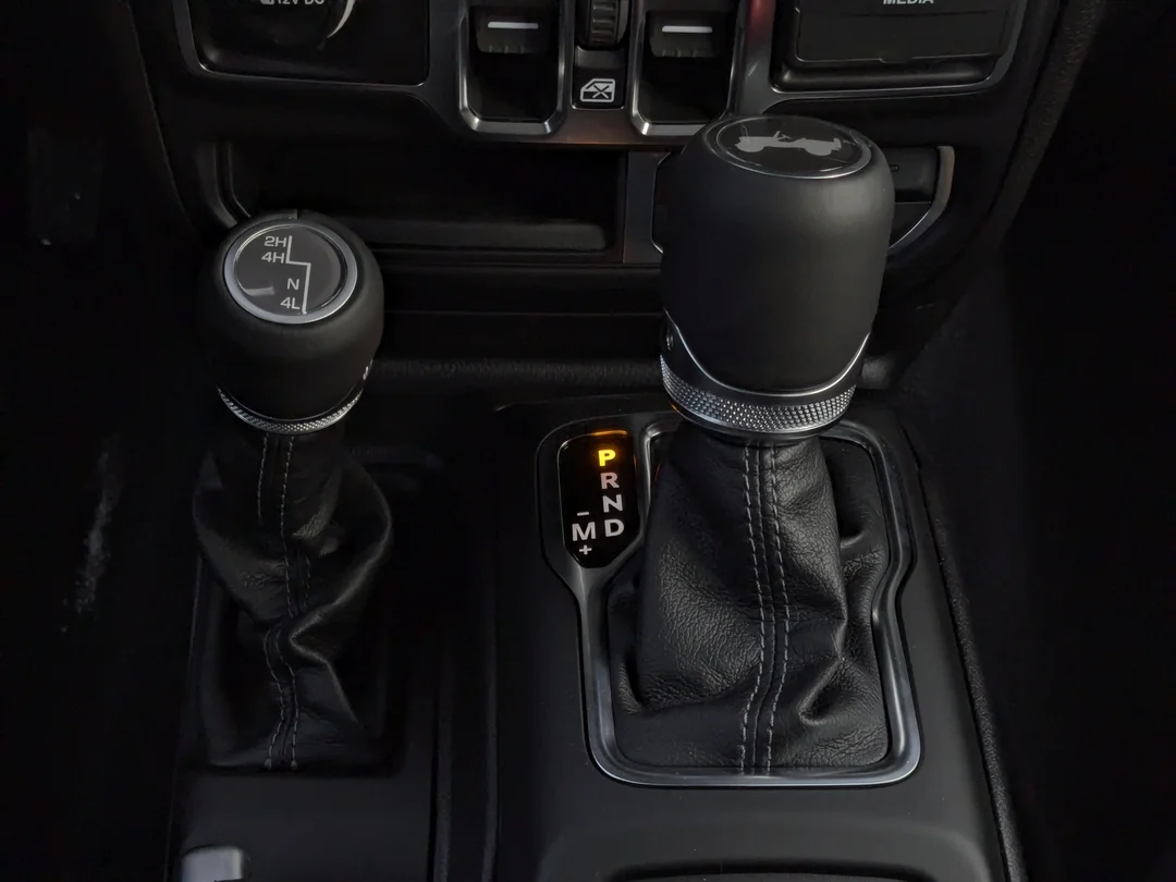 New 2026 Dark blue Jeep Sahara - - 4x4 - McKinley Leather - Body-Color Top - Alpine Audio - Technology Group & More! image 23