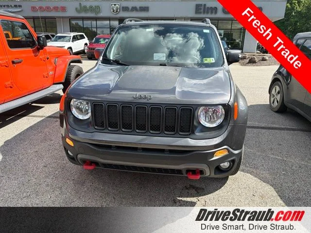 Used 2019 Gray Jeep Trailhawk image 1