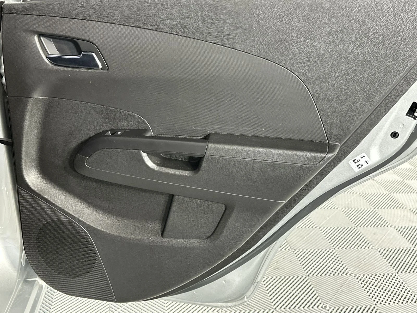 Used 2019 Silver Chevrolet Premier image 32