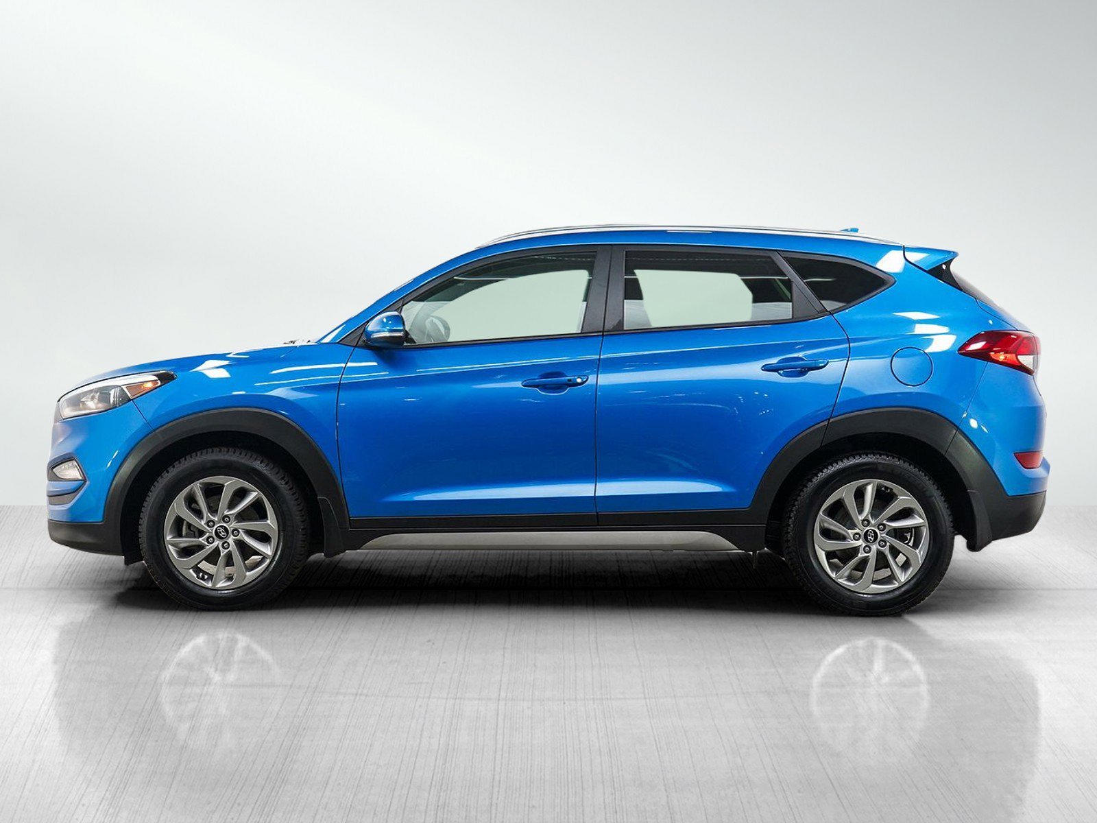 Used 2018 Hyundai Tucson SEL with VIN KM8J3CA45JU618371 for sale in Minneapolis, Minnesota