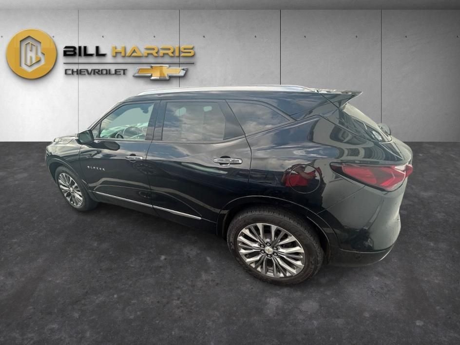 Used 2020 Black Chevrolet Premier image 7
