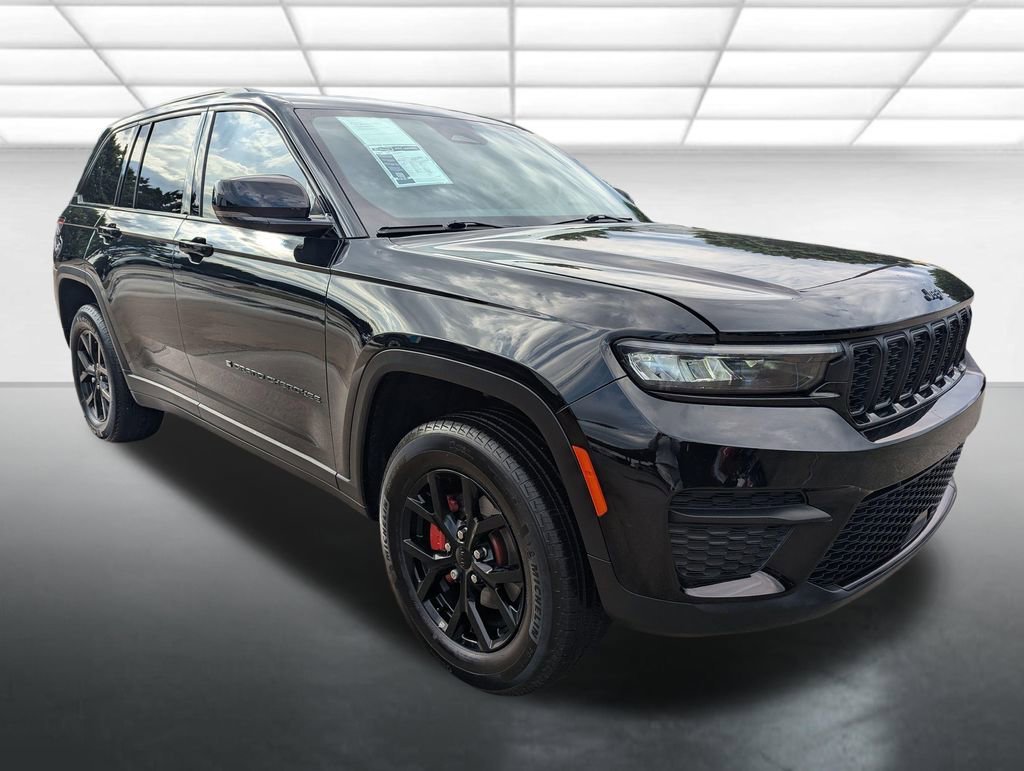 2024 Jeep Grand Cherokee Altitude 4x4's photo
