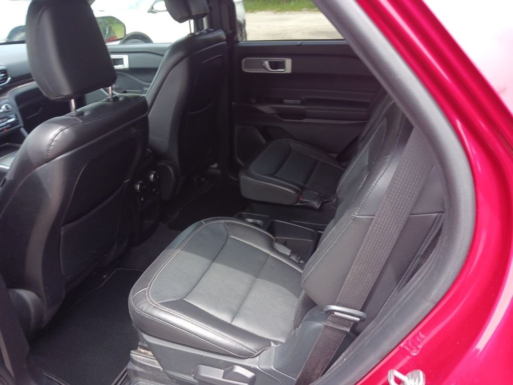 Used 2020 Rapid Red Metallic Tinted Clearcoat Ford Limited image 19