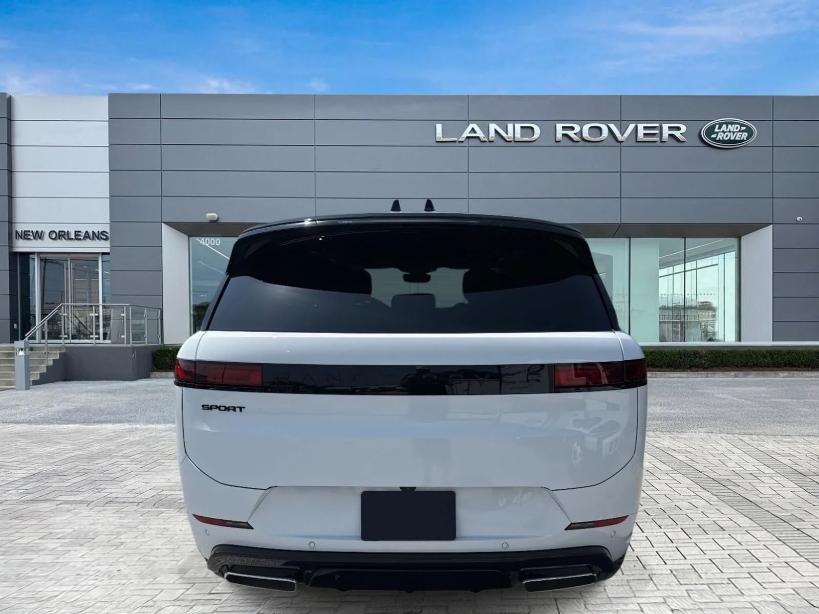 New  White Land Rover Dynamic SE image 6