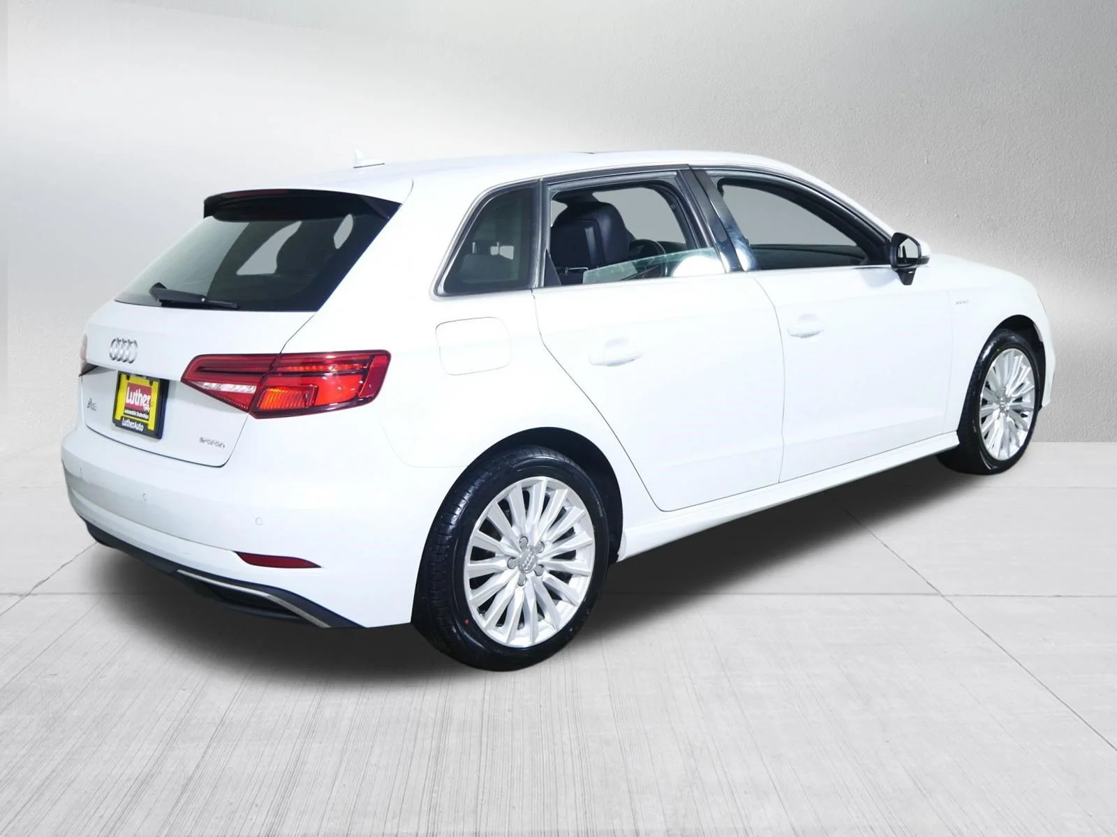 Used 2018 Glacier White Metallic Audi Prestige image 7