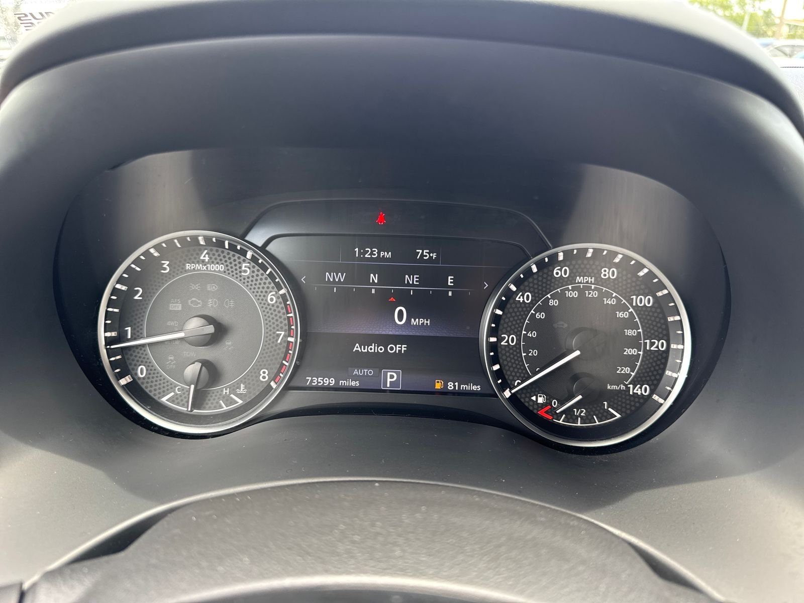 Used 2024 Silver Nissan SL image 25