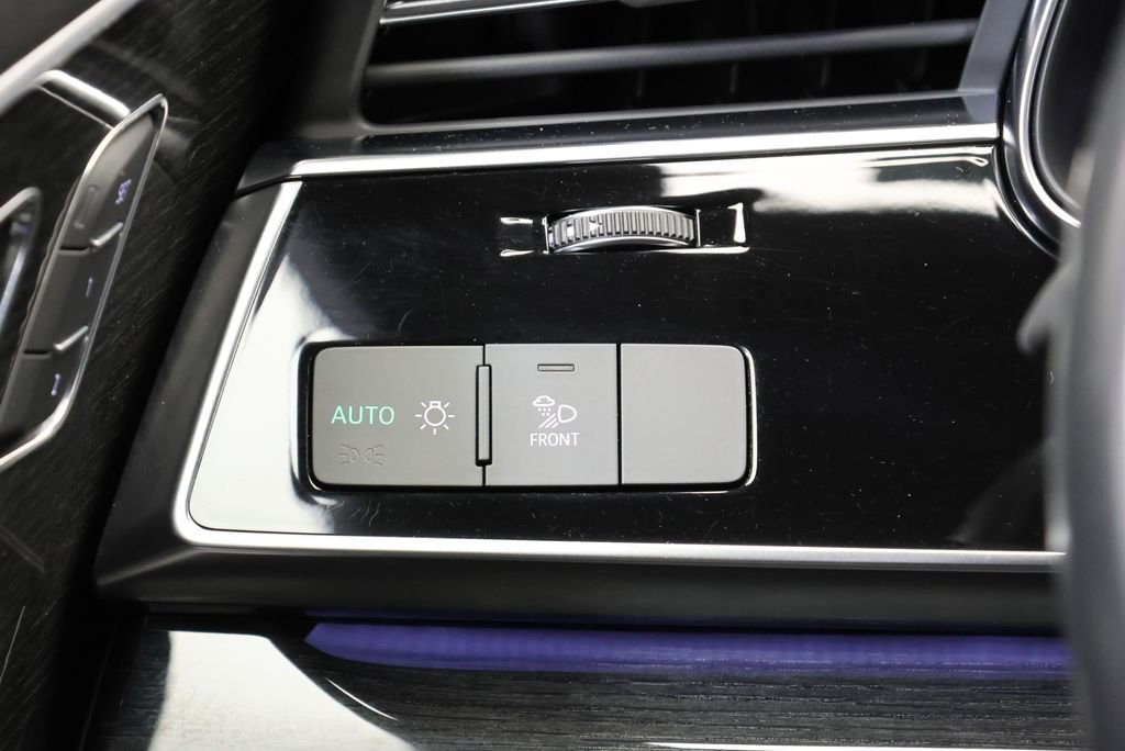 Used 2019 Glacier White Audi 3.0T Premium image 19