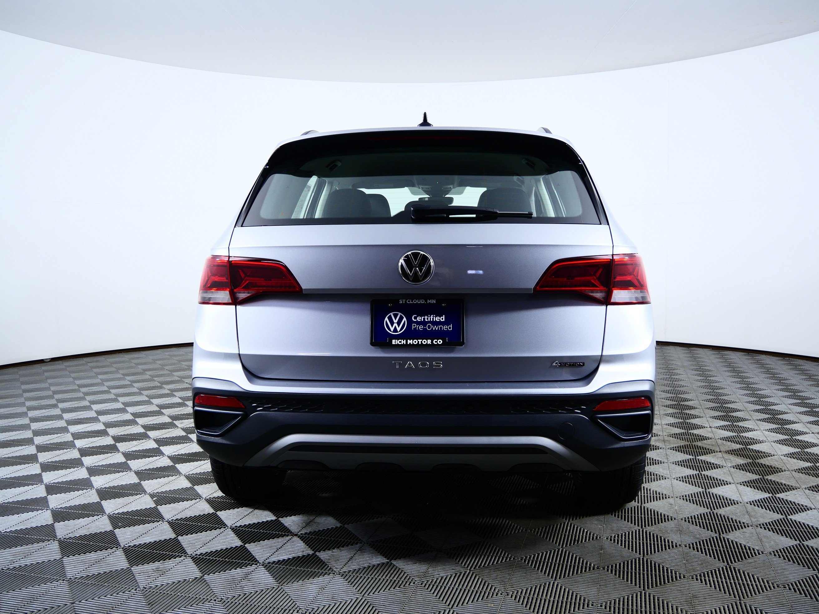 Used 2023 Silver Volkswagen S image 6