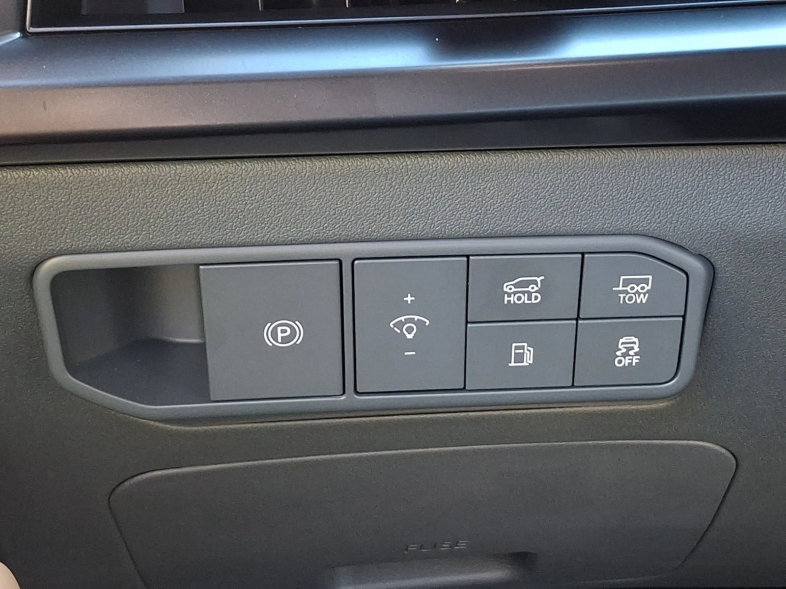 New 2027 White Kia X-Line SX image 20