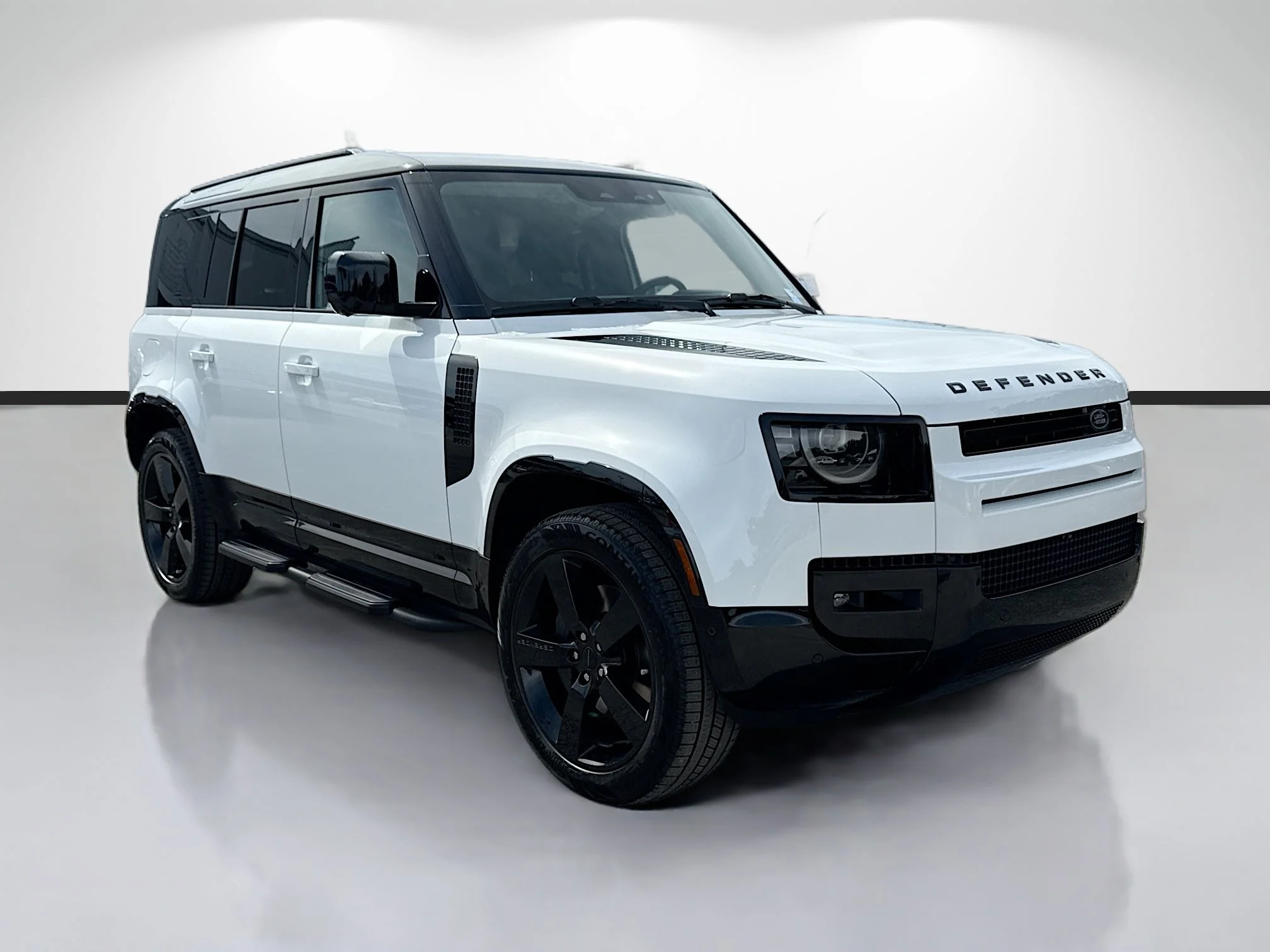 New 2026 Fuji White Land Rover X-Dynamic SE image 7