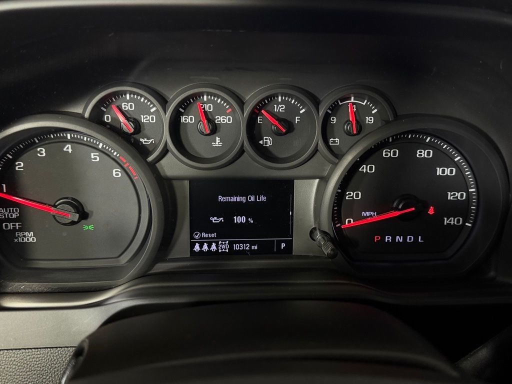 Used 2025 White Chevrolet Custom image 20