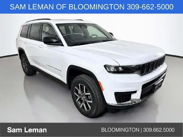 New 2027 White/off-white Jeep Laredo X image 1