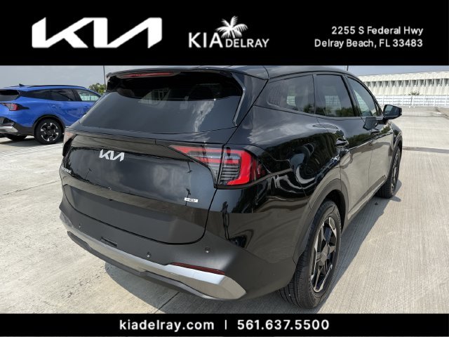 New 2027 Fusion Black Kia S image 3
