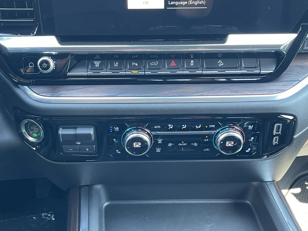 2025 GMC Sierra 3500HD SLT - Photo 22
