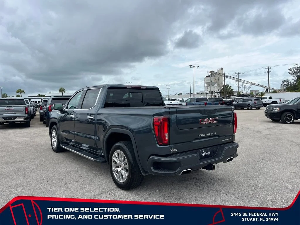 Used 2020 DARK SKY METALLIC GMC Denali image 5