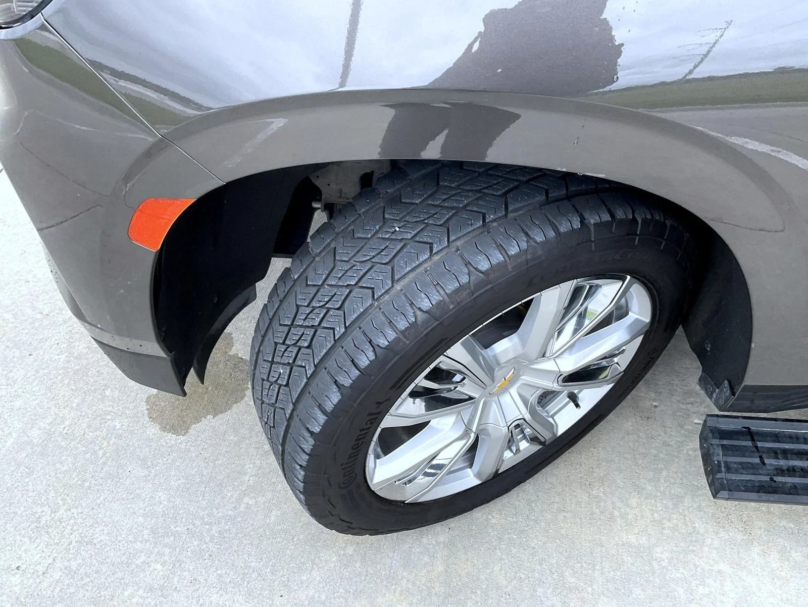 Used 2021 Gray Chevrolet High Country image 25