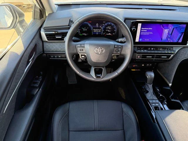 Certified Used 2025 WIND CHILL PEARL Toyota XLE image 23