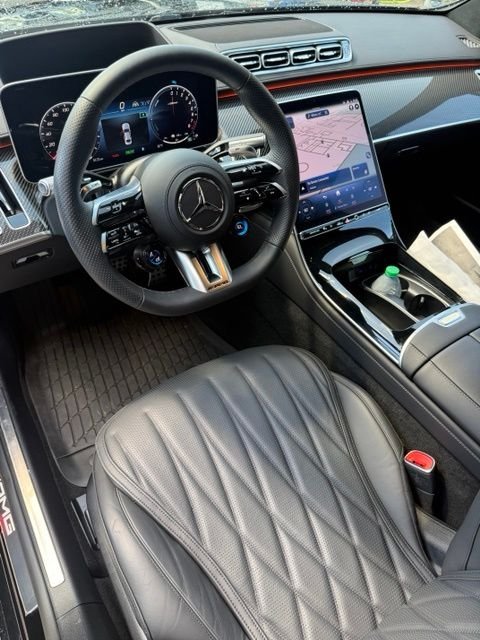 New 2026  Mercedes-Benz S 63 E AMG® image 9