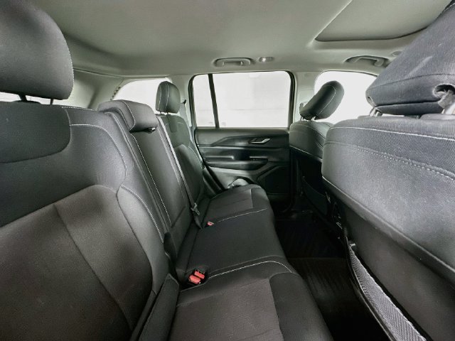 Used 2023 White Jeep Laredo X image 26