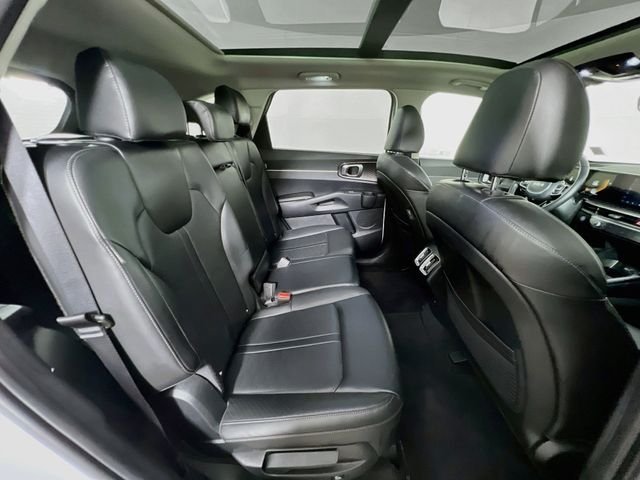 2024 Kia Sorento S - Photo 43